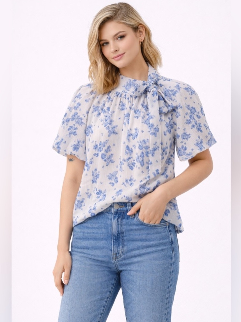 CeCe M White Blue Charming Floral Puff Short Sleeve Neck Tie Blouse